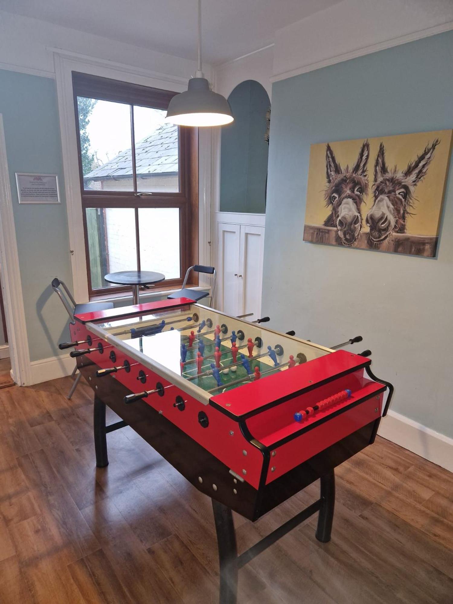Hereford - Falcon House - Spacious 5 Bedroom House With Games Room - Sleeps 14 Guests - Great Property For Family & Friends Gathering Together - Hosted By Rentmyhouse Exteriér fotografie